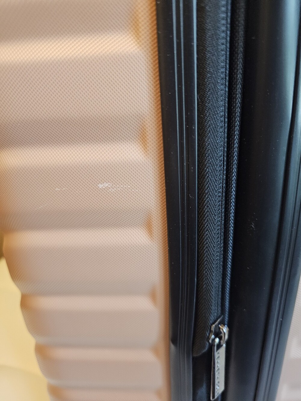 Kenneth Cole Rose Gold Hardside Carry-On Spinner Suitcase 20" - Picture 11 of 12